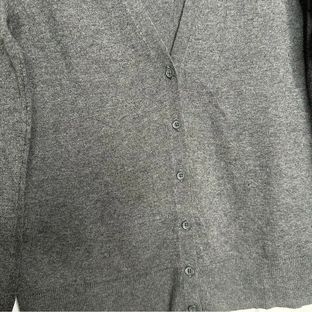 Old Navy Cardigan Grey Size Medium - Picture 6 of 16